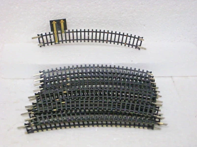 N SCALE NICKEL SILVER CURVED TRACK 11 PIECES & 1 TERMINAL  #3904C - Image 1 of 2
