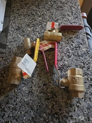 Full Port Ball Valves X 4. Misc Size - Image 1 of 4