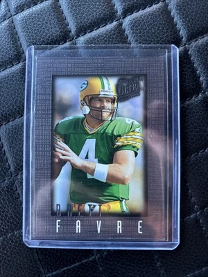 1996 Fleer Ultra Sensations - Brett Favre #39 Pewter - Image 1 of 2