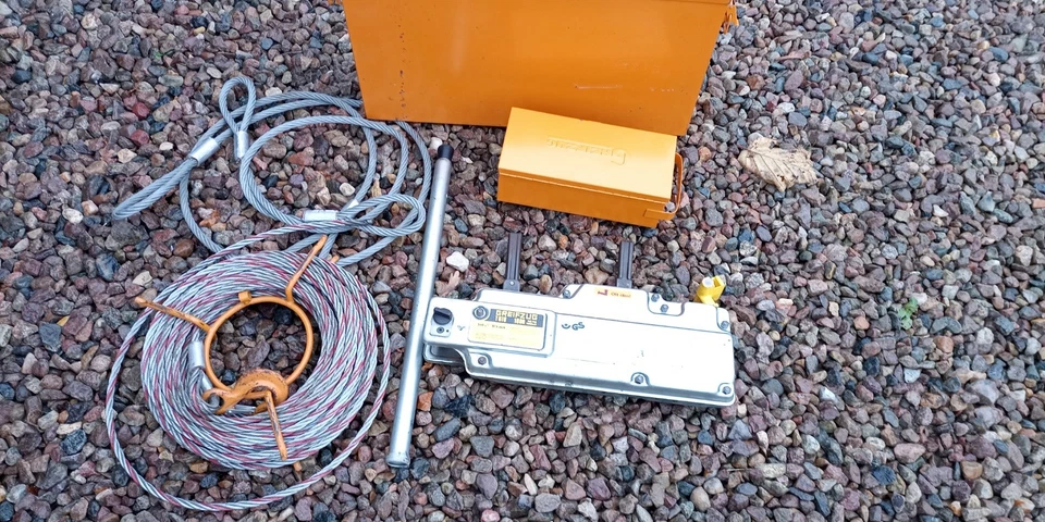 GREIFZUG T516 FORSTGREIFZUG FORST 1,6 T ZUGKRAFT FORSTWINDE HANDWINDE + ZUBEHÖR - Bild 1 von 4