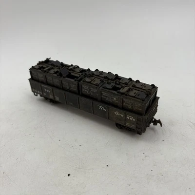 Rio Grande D&RGW 749 Train Car Model with Load HO Scale Made in Yugoslavia - Image 1 of 4