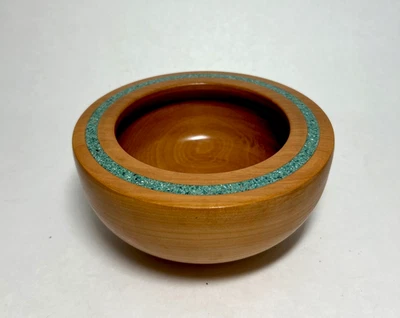 Cuenco artesanal de madera de arce torneado a mano con borde turquesa incrustado 6x3  Foto 1 de 4