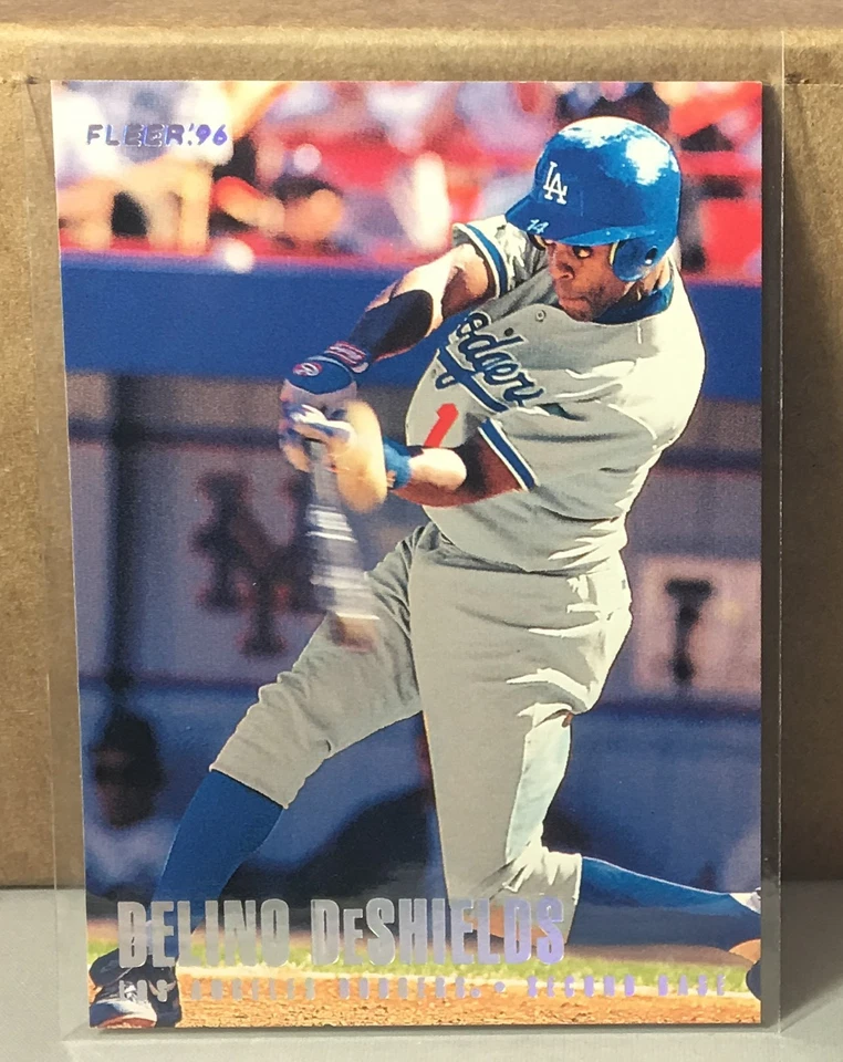 1996 FLEER TIFFANY #431 DELINO DESHIELDS LOS ANGELES DODGERS - Image 1 of 1