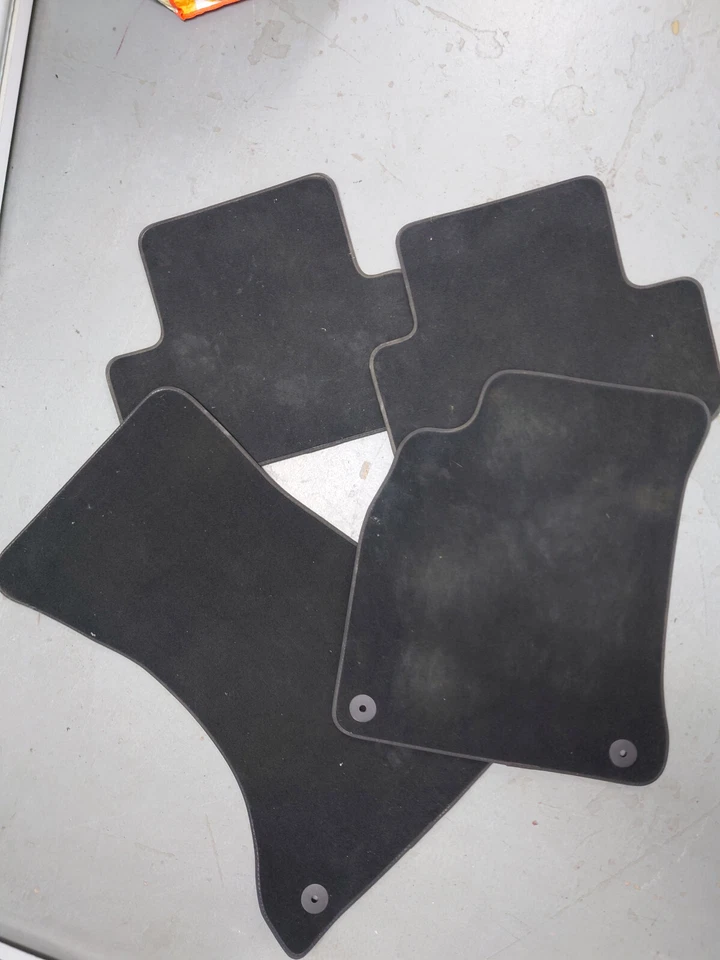 ✅ OEM Audi A4 Allroad 2013 - 2016 floor mats (used for 2 weeks only) - Image 1 of 4