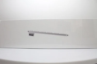 Apple A1243 AZERTY Wired USB Keyboard/Numeric Keypad Belgium French (MB110FN/B) - Image 1 of 2