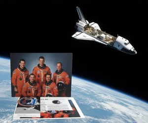 NASA Shuttle/Mir Partnership Medallion with Flown Space Shuttle Atlantis Mission - Picture 1 of 7