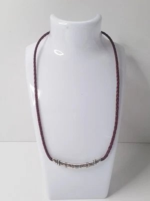 COLLAR BARRA DISEÑO FLORAL Y CUERO ROJO TRENZADO BRILLANTE Foto 1 de 4