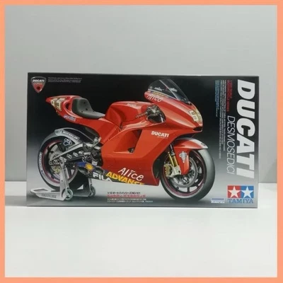 TAMIYA Ducati Desmosedici MotoGp Loris Capirossi 1:12 / Express shipping - Image 1 of 4