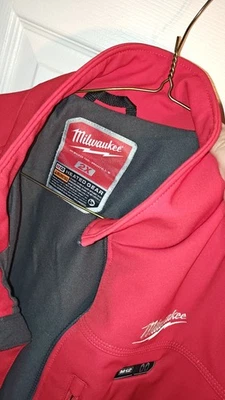 Milwaukee M12 204R-212X Men's Heated Jacket Kit Size 2XL - Red W/ New Battery - Image 1 of 4