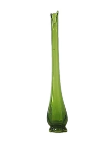 Vintage Mid-Century Green Swung Glass Vase – 16" L.E. Smith Style, Crown Top - Picture 1 of 3
