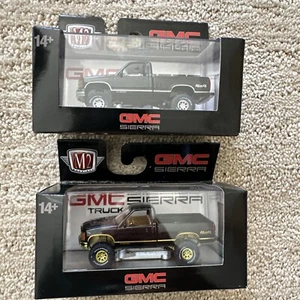 M2 Machines GOLD CHASE 1/750 & 1998 GMC SIERRA GRANDE 1500 4x4 Pickup Truck PAIR - Picture 1 of 11