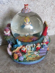 Disney Alicia en el País de las Maravillas Bebeme Todo en la Tarde Dorada Globo de Nieve Leer - Imagen 1 de 12