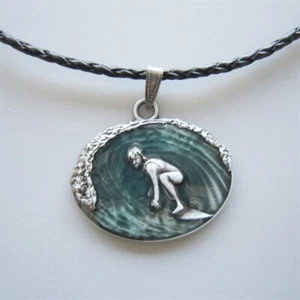 Collar de cuero trenzado colgante de surf vintage con dije - Imagen 1 de 4