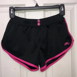 Nike SB Girls Black and pink shorts Size L (12-13 years) - Picture 1 of 8