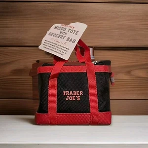 Bolso de Mano Trader Joe's Negro Micro con Bolsa de Comestibles 2 en 1 Mini Edición Limitada NEGRO ROJO - Imagen 1 de 7