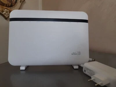 MODEM ROUTER   WIND3 HUB ZYXEL VMG8828 FIBRA WIFI HUB  FIBRA ADSL  FTTC FTTH - Immagine 1 di 4