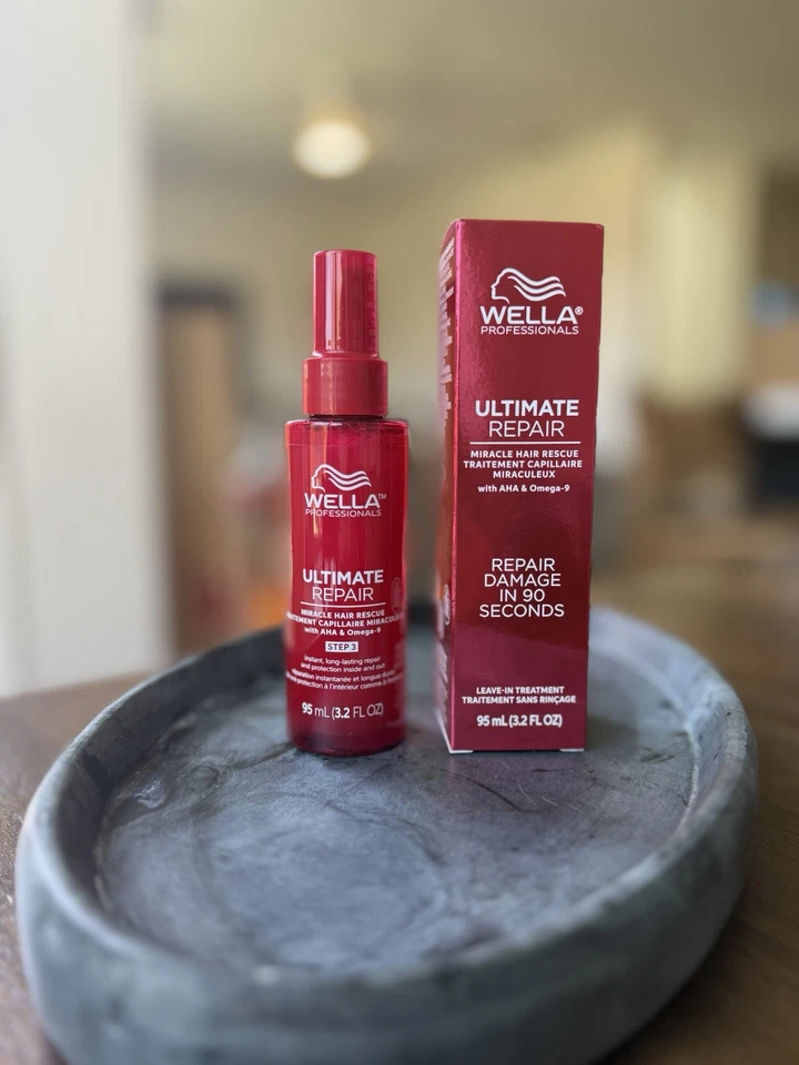 Tratamiento milagroso de rescate capilar Wella Professionals ULTIMATE REPAIR, 4,7 OZ Foto 1 de 1