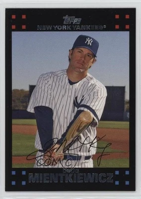 2007 Topps New York Yankees Limited Edition Gift Set Doug Mientkiewicz #NYY18 - Image 1 of 2
