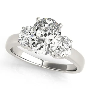 18k White gold Oval cut Trilogy Engagement Ring – 2Ct DE/VS Lab Grown Diamonds - Picture 1 of 29