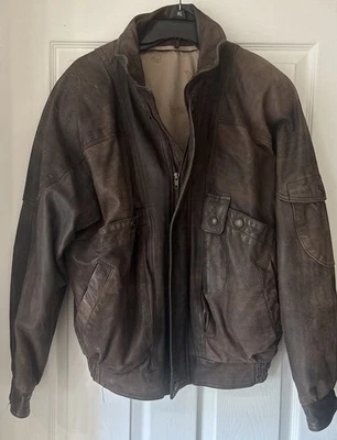 Chaqueta de bombardero de cuero Adventure Bound by Wilsons de colección para hombre grande aviador Foto 1 de 4