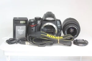 READ! Nikon D5000 12.3MP DSLR Camera AF-S DX NIKKOR 18-55mm F/3.5-5.6 Lens Kit - Picture 1 of 12