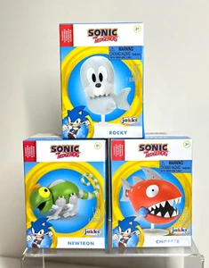 Sonic The Hedgehog Lot of 3 - 2.5 in Figures w/ Rocky, Chopper & Newtron NEW - Picture 1 of 6