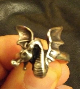 STERLING SILVER FLYING DRAGON RING- SIZE 11 1/2- BIKER- HEAVY METAL- GOTH - Bild 1 von 8