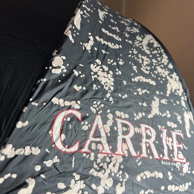Carrie Stephen King Mini Paraguas Terror Bloque RARO Artículo Coleccionable Foto 1 de 4