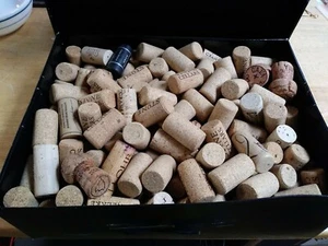 New/Used Wine Corks Lot Of 250 Great Assortment!! - Picture 1 of 2