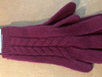 NEW WITH TAGS  TAHARI BRAND  100% CASHMERE  GRAY  CABLE KNIT  GLOVES  ONE SIZE - Image 1 of 4