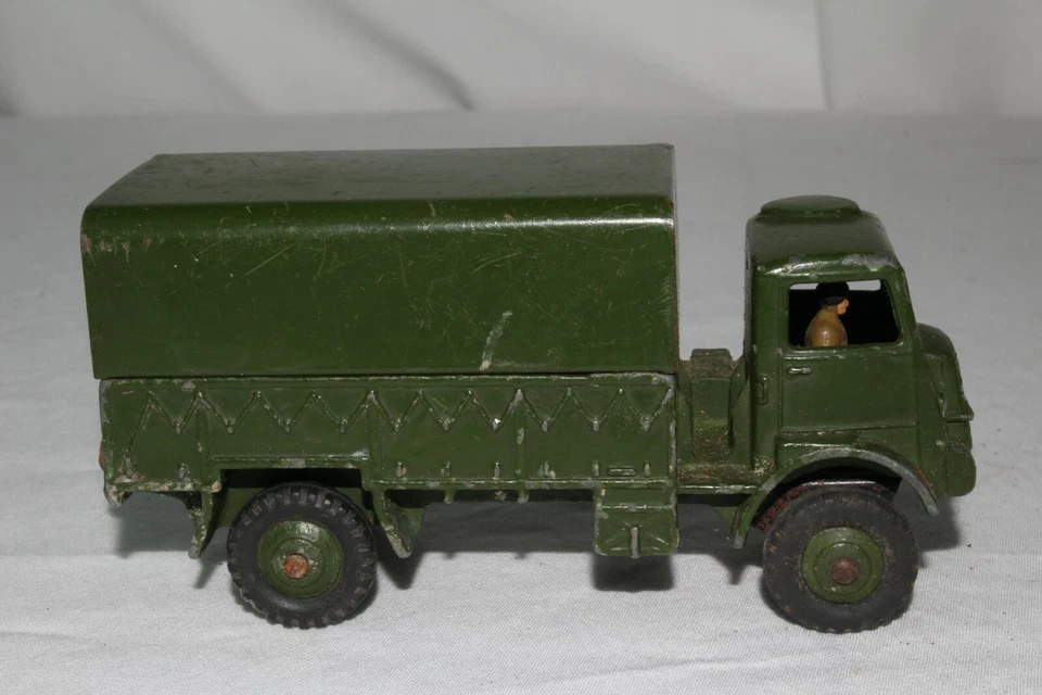 Dinky #623, 1950's Bedford Army Covered Truck, Original - Image 1 of 4