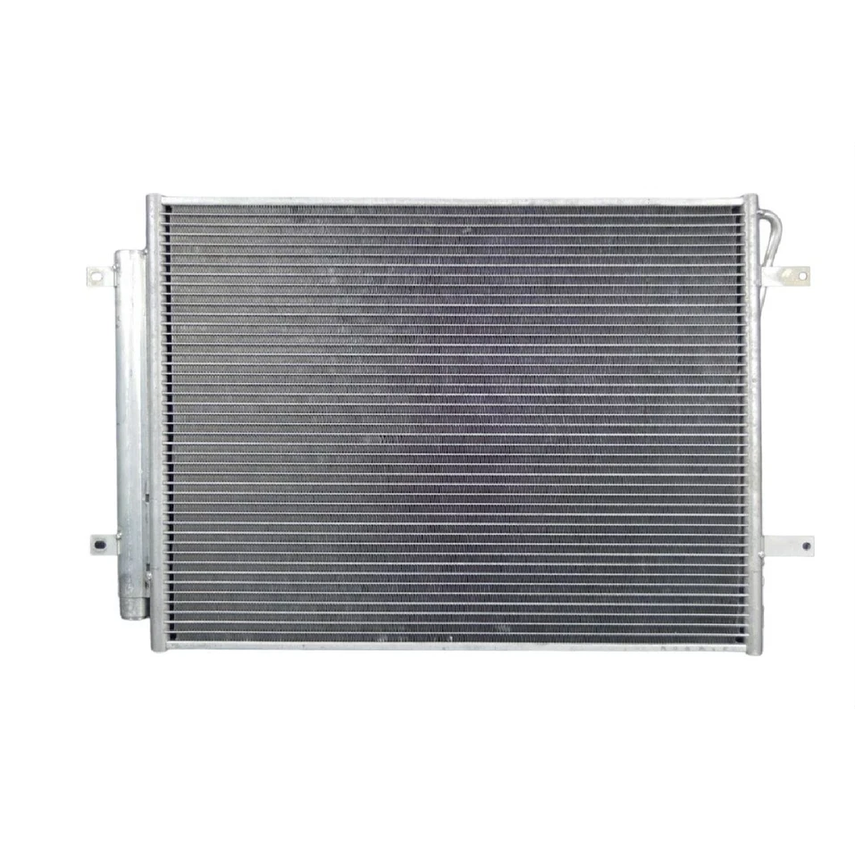 CONDENSADOR AIRE ACONDICIONADO 2.L CON MOTOR TURBOALIMENTADO VOLKSWAGEN PASSAT CC 2012-2017 Foto 1 de 3