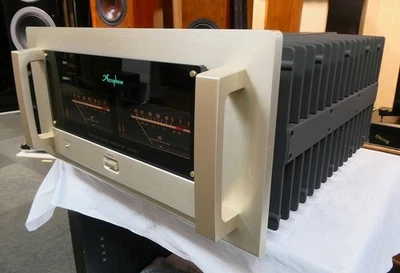 [Maintained]Accuphase P-1000 Power Amplifier 100V JP w/NTI-200 Step-Up/Down Unit - Image 1 of 4