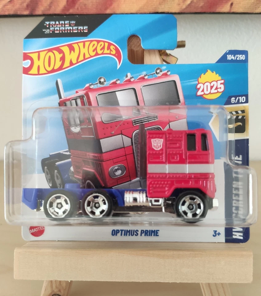 Hot Wheels Optimus Prime Transformers 2025 104/250 HW Screen Time 6/10 HYW26 - Immagine 1 di 2