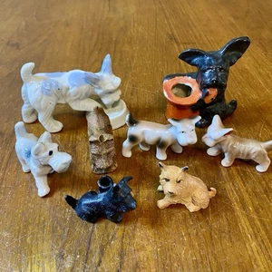 Vintage Konvolut 8 Scotty Hunde Japan, Gusseisen, Holz, Porzellan Welpen Terrier - Bild 1 von 5