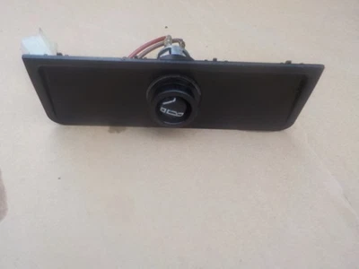 allume cigarre complet avec sa platine bmw e38 - Photo 1/4