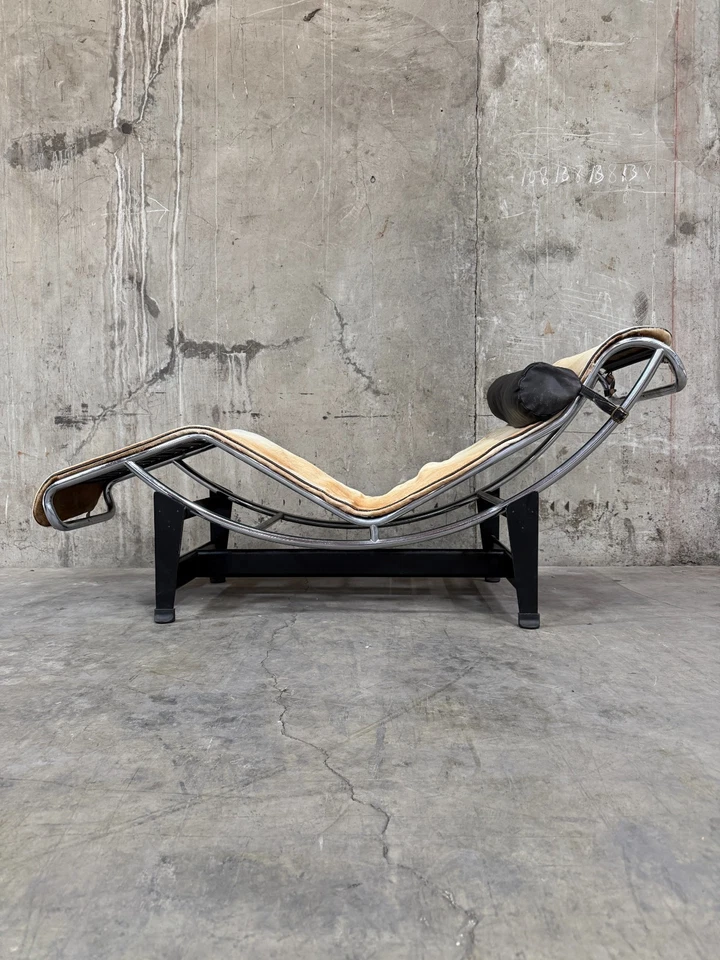 Vintage 1970s Cassina Le Corbusier LC4 Chaise Lounge Cowhide & Leather, Italy - Image 1 of 4