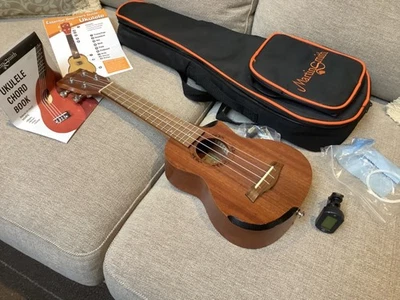 Martin Smith Premium Soprano Ukulele Tuner Padded Bag UK-712S-N Aquila Strings - Image 1 of 2