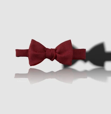 Pajarita manual ajustable con patrón rojo para hombre Neiman Marcus Foto 1 de 2