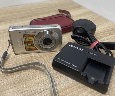 Pentax Optio M30 7.1MP Compact Digital Camera Silver and charger  B2 - Image 1 of 4