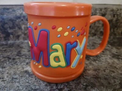 Nombre: MARÍA, NUEVO Taza Personalizada Niños Niños Taza Plástico 10oz. John Hinde 3D Foto 1 de 4