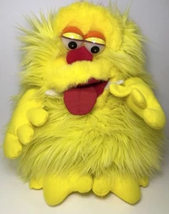 Vintage 1987 Yangjee Furbles Yellow Plush Monster Hand Puppet Stuffed Animal - Picture 1 of 4