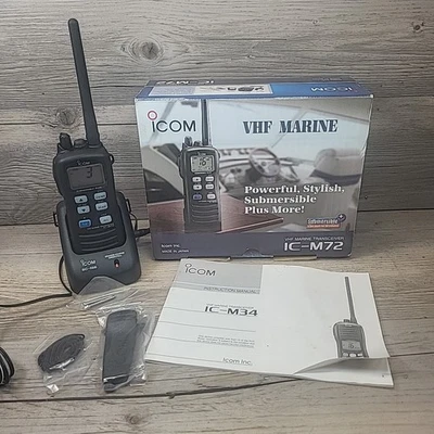 Marine Transceiver ICOM IC-M72 VHF Radio,tested W/Charger Dock, Manual & Box - Image 1 of 4