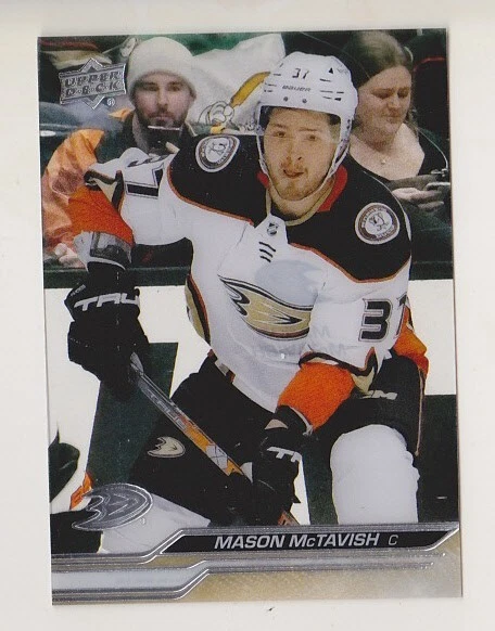 23-24 Upper Deck Mason McTavish CLEARCUT Series 1 Anaheim Ducks Clear Cut 2023 - Image 1 of 1