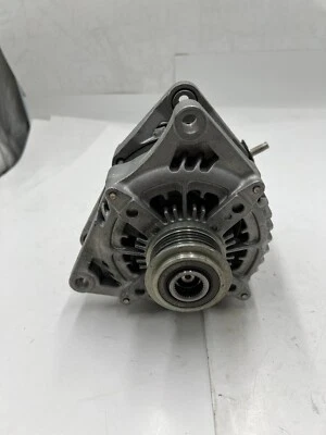 Alternador MOPAR con polea 104211-1250, 52083380 para Jeep Renegade / C758 12V Foto 1 de 4