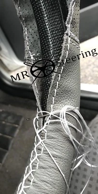 CUBIERTA DE VOLANTE DE CUERO DE DOS TONOS PARA VAUXHALL VELOX 51-57 PUNTA BLANCA - Imagen 1 de 4