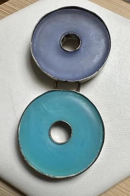 纯银磨砂 Lucite 双甜圈吊坠 2.5 — 第 1/4 张图片