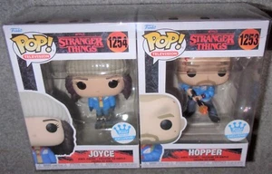 Funko POP Stranger Things Joyce #1254 & #Hopper 1253 Shop Exclusive mit Protektor - Bild 1 von 3