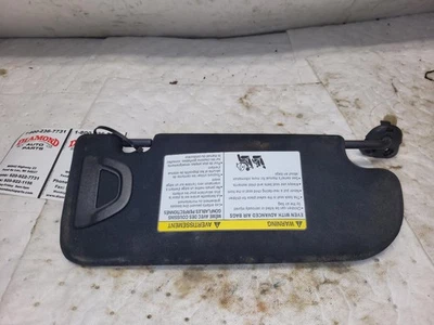 INFINITI INFINITI Q60 Sun visor (illuminated), L. 17 18 19 Foto 1 de 2