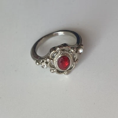 Anillo Impermeable Talla 6 Vampiro Rojo Gema Plateado Resistente al Deslustre Bruja Gótica Foto 1 de 4